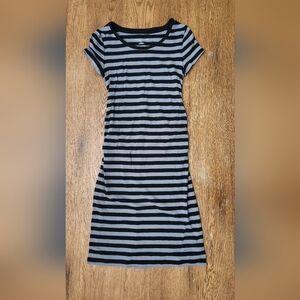 Liz Lange XS Maternity Dress